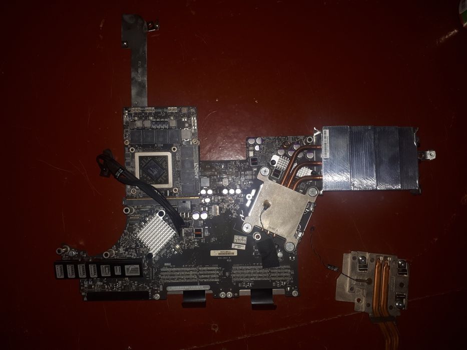 iMac A1224, iMac A1225, iMac A1311, iMac A1312, A1418 по запчастям