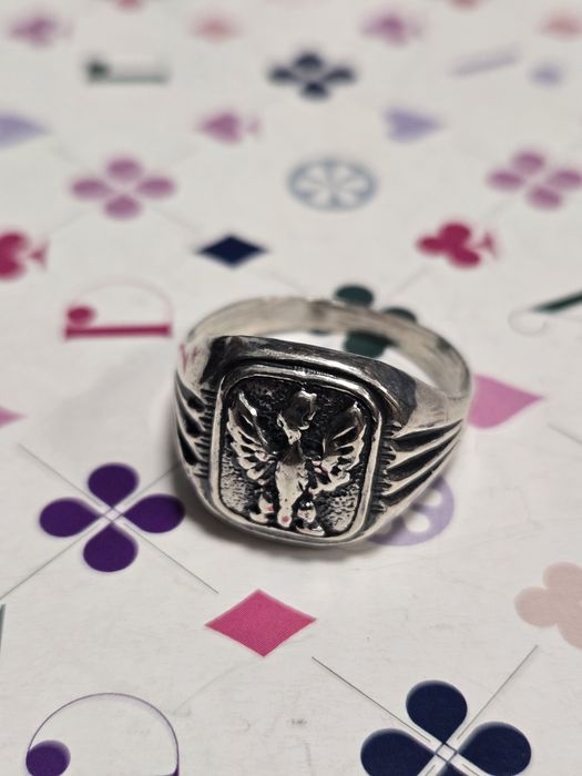 Sygnet patriotyczny z orzełkiem srebrny