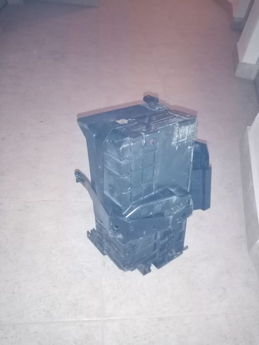 Caixa de bateria opel astra j