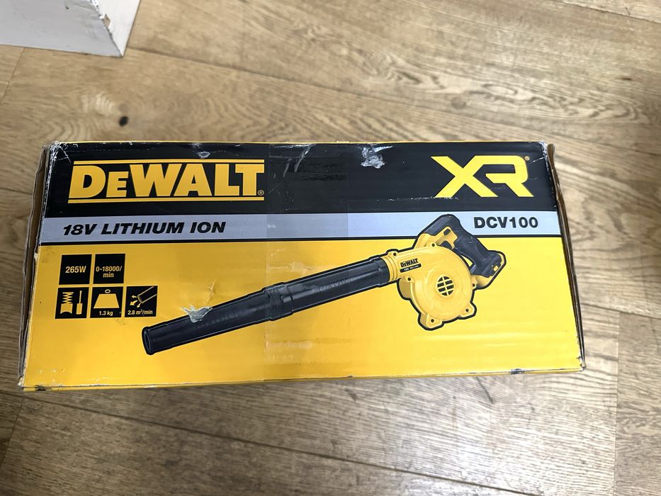 Дуйка Dewalt DCV100