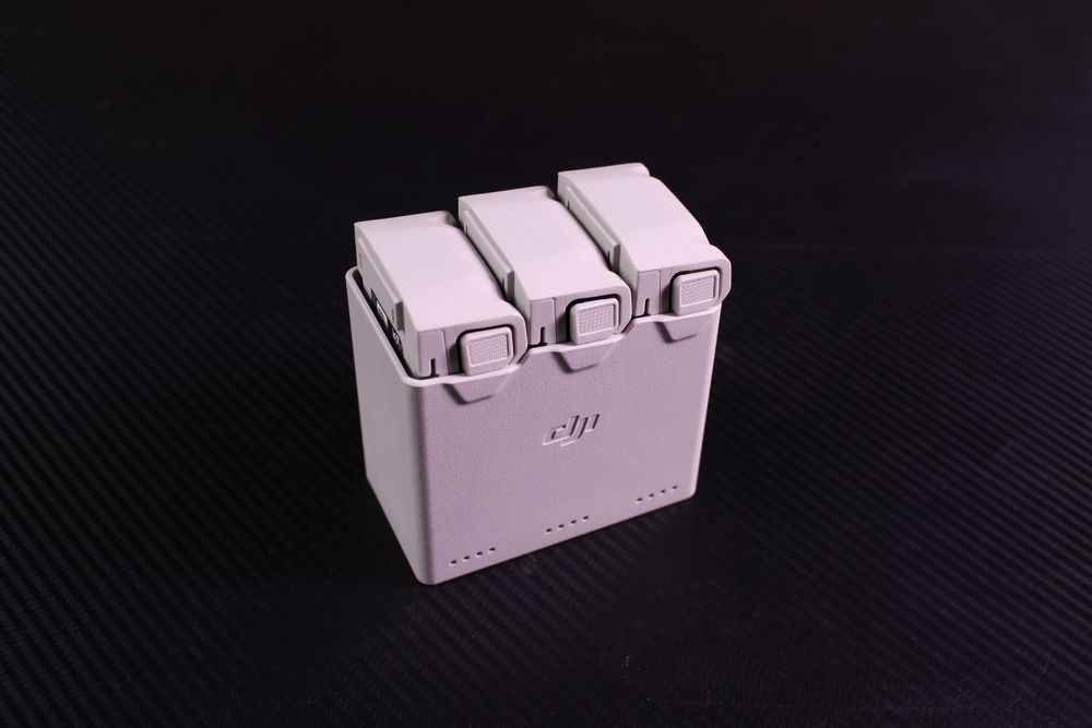 DJI Mini 4 Pro Fly More Combo