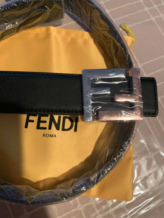 cinto unisexo FENDI