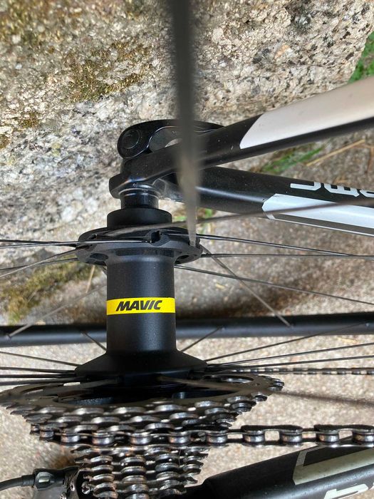 Bicicleta de competição BMC