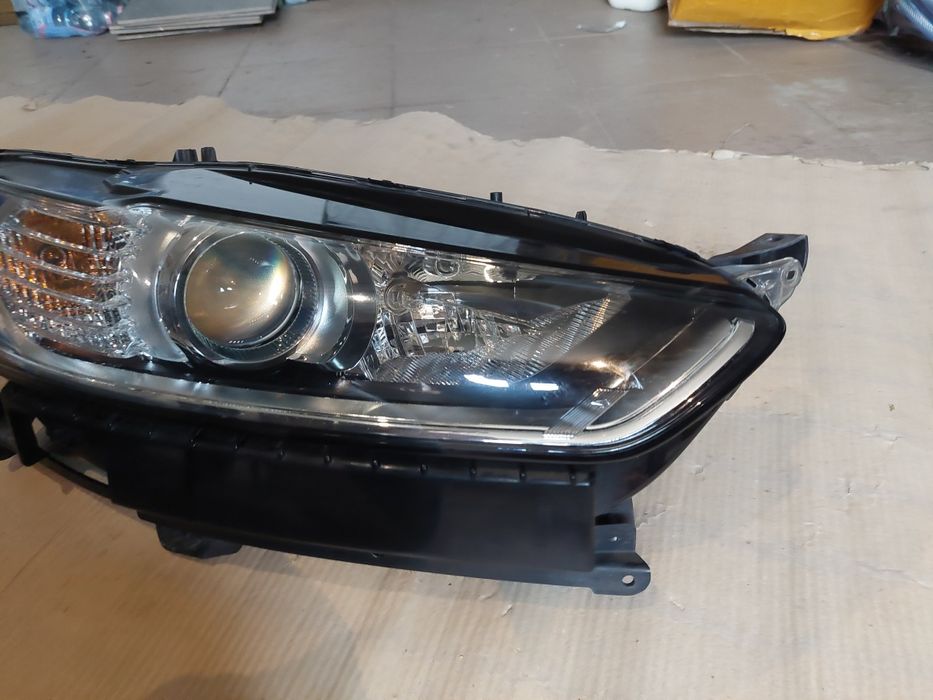 Lampy Ford Mondeo Mk5