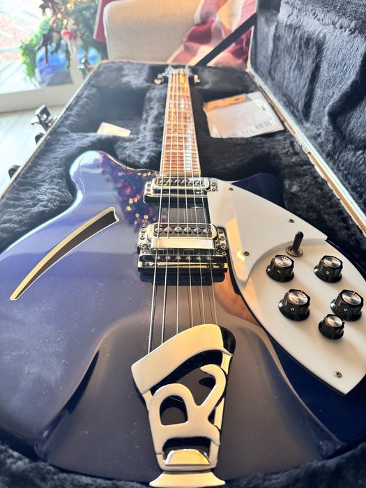 Rickenbacker 360 Midnight Blue