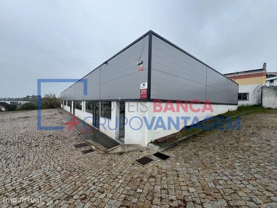 Prédio Comercial/Escritórios, para venda, Trancoso - Vila Franca da...