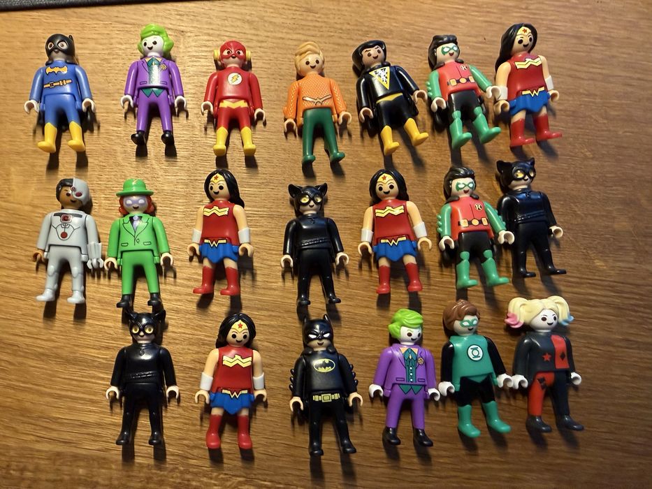 Фігурки Kinder playmobil DC