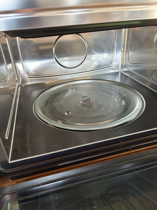 Smeg kuchenka mikrofalowa