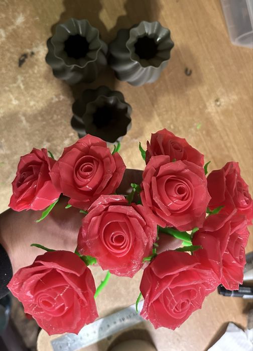 Троянди надруковані на 3D принтері