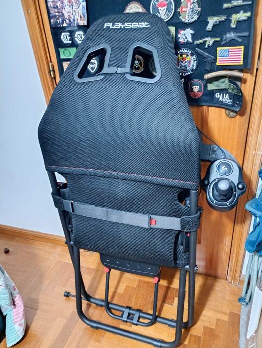 Racing sim - Playseat Challenge Actifit + volante G923 + Shifter