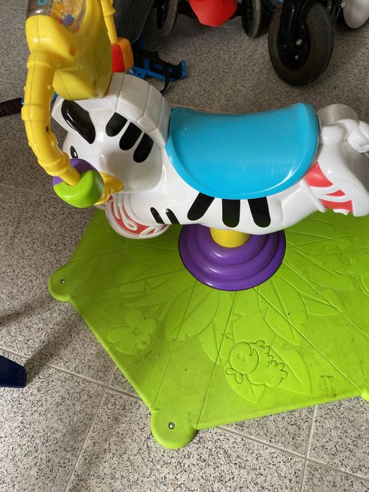 Baloiço saltitão para criança