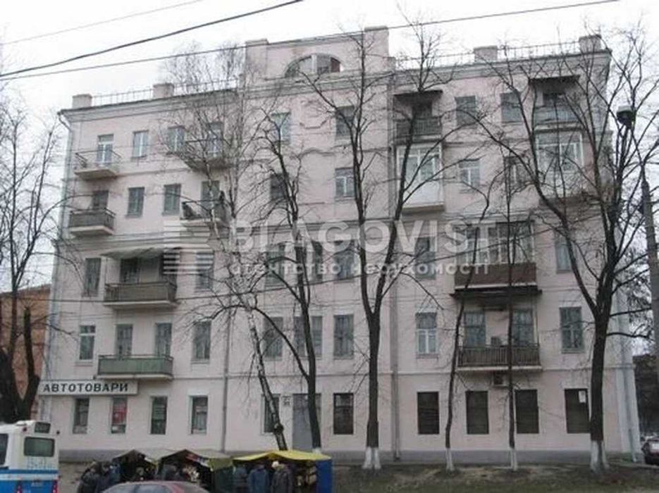 Кирилівська  109б Сталінка 3-кімнатна з ремонтом з видом на парк