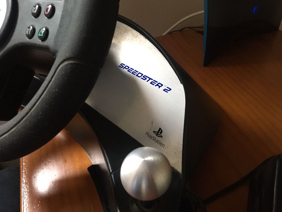 Volante e pedais Fanatec Speedster 2
