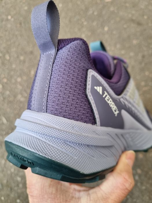 Жіночі кросівки АДІДАС ТЕРРЕКС (ADIDAS Terrex Tracefinder 2 W)