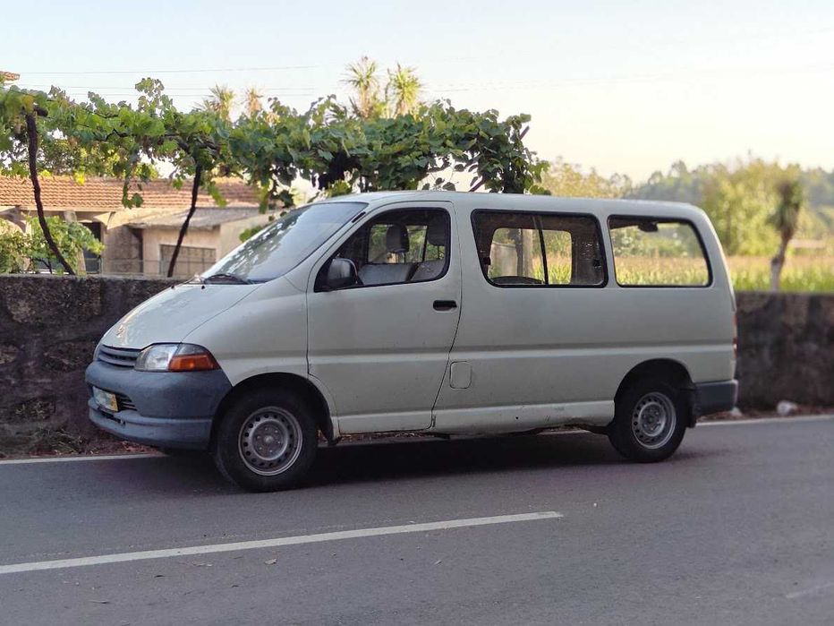 Toyota hiace - com direção assistida