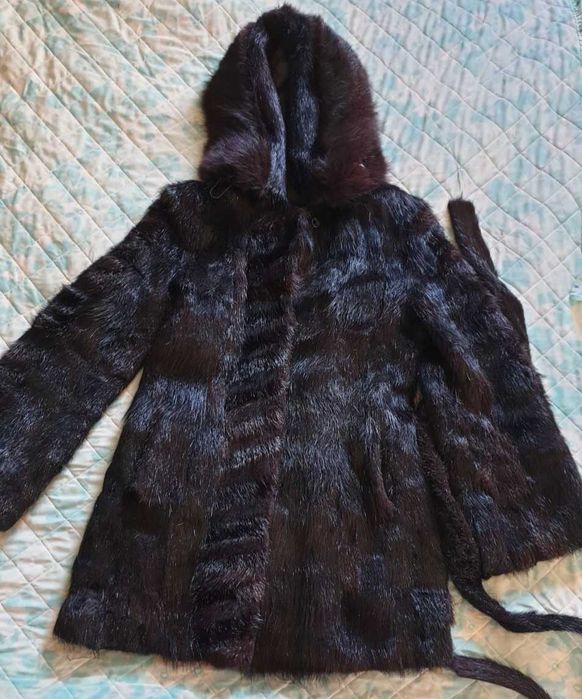 Шуба з капюшоном