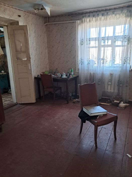 Продаю будинок  з усіма зручностями