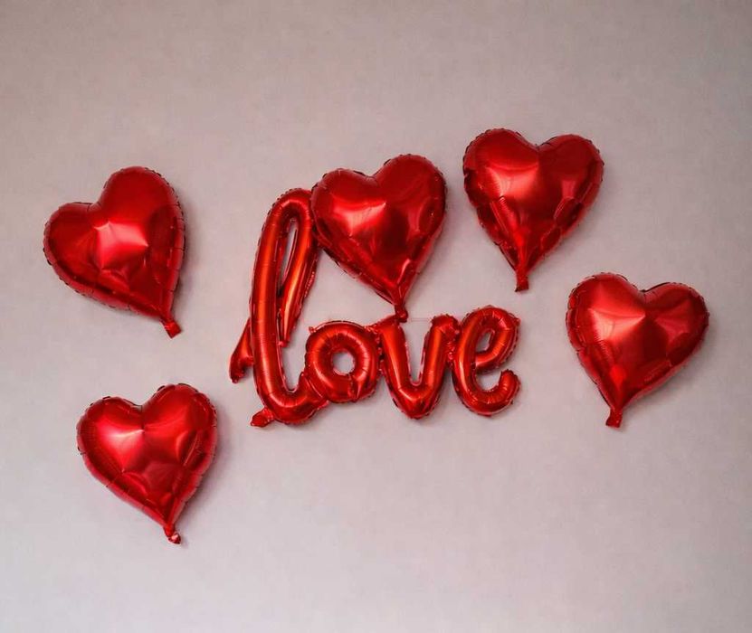 Подарунковий набір: плюшевий ведмедик з трояндою + кулі LOVE