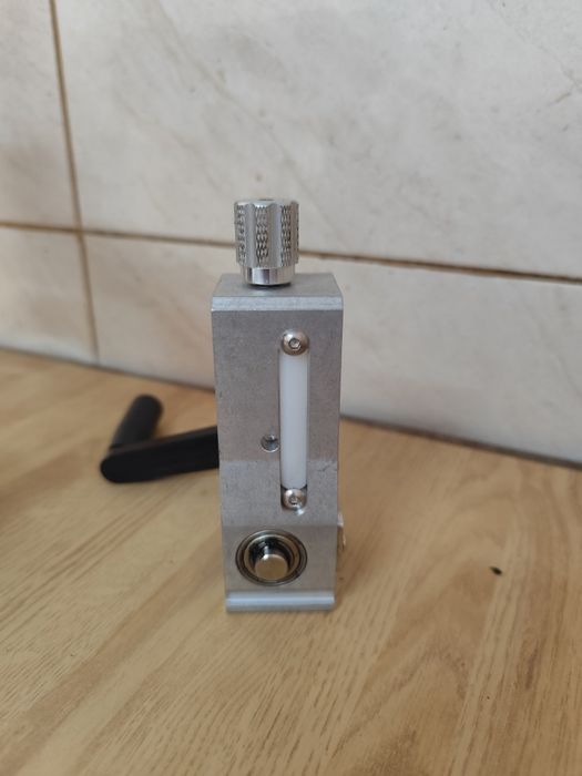 Máquina escarnar fios elétricos