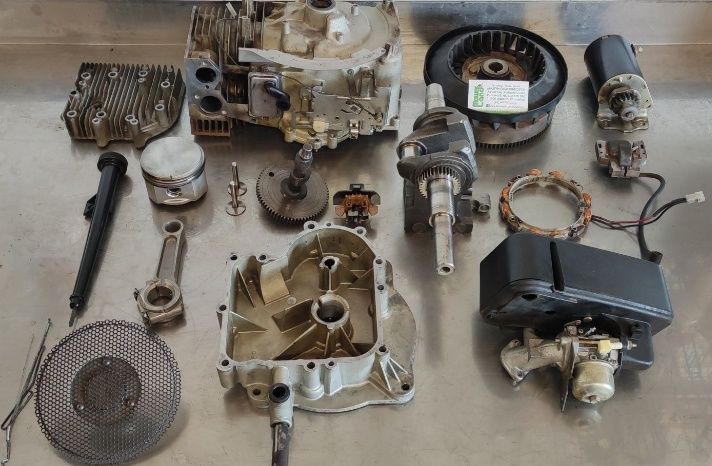 Запчастини двигуна Briggs Stratton