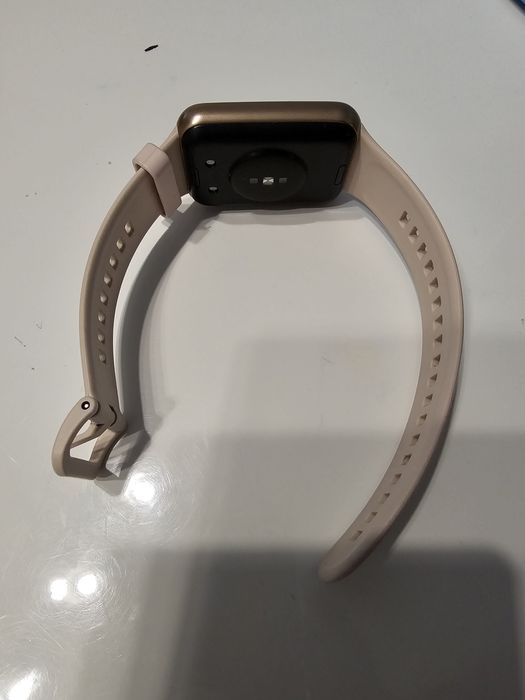 Huawei watch fit 2 uszkodzony