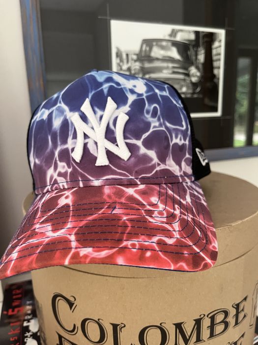 Czapki z daszkiem  2 szt  Nowa Era i Lamania