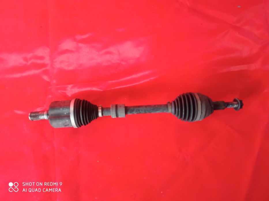 Półoś Lewa Chrysler Pacyfica 3.6 (16-)