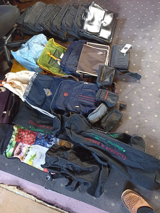 Walizki, torby, plecaki,do laptopa itp. stan bdb.