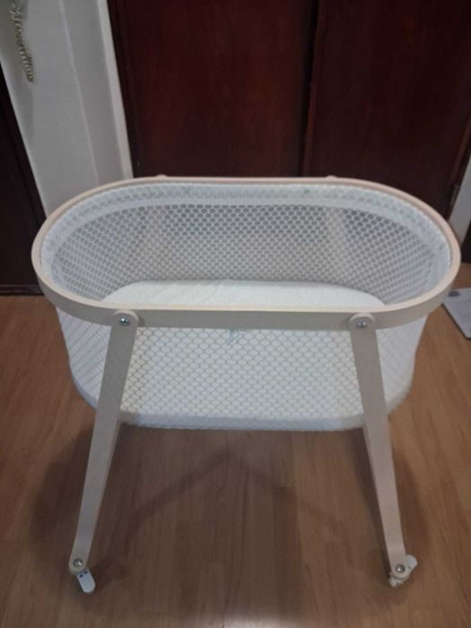Berço portátil como novo.