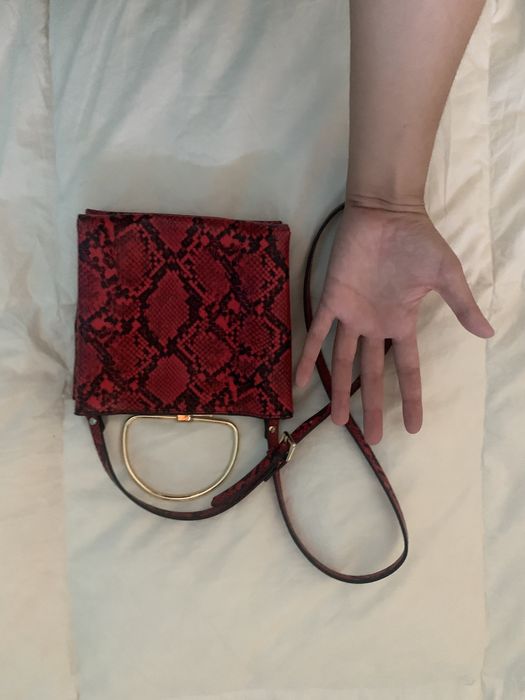 Mala zara vermelha nova