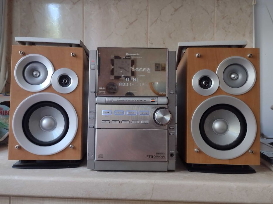 Муз центр PANASONIC SA-PM28  на один лоток. Видео