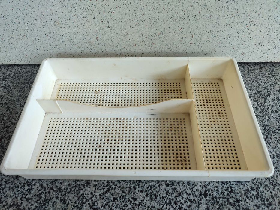 Деревянный лоток для шурупов гвоздей метизов производства СССР.