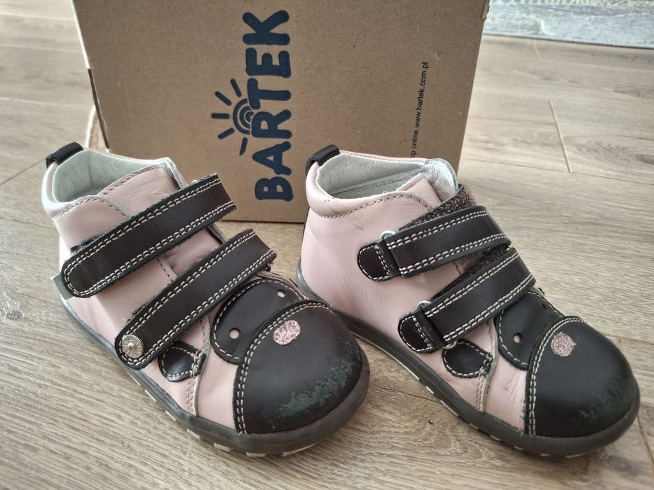 Buty dziecięce Bartek rozmiar 24 trzewiki lekkie dobry stan