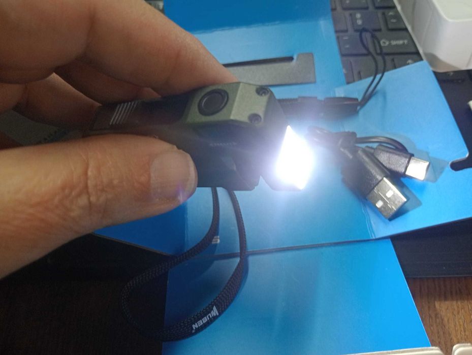 Lanterna Wuben G5 Mini LED 400lm - Nova na Caixa (EDC / RGB)