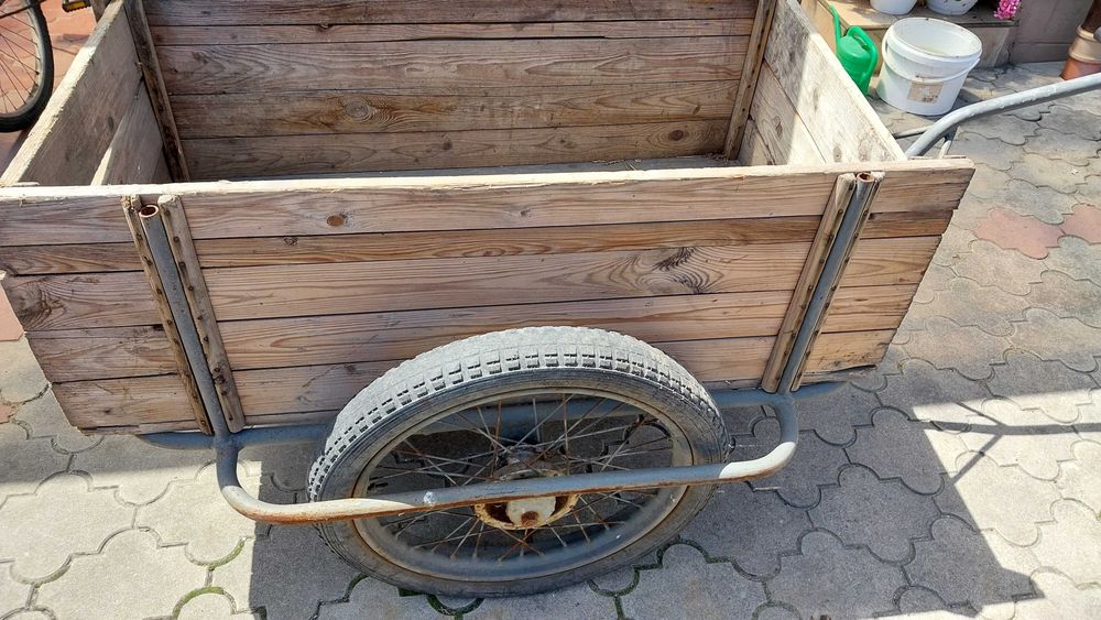 Wózek drewniany dwukołowy