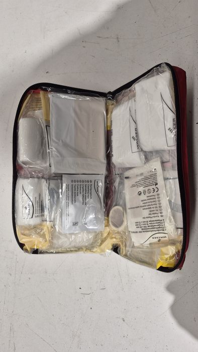 Apteczka samochodowa