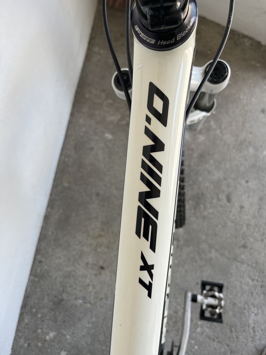 Bicicleta de carbono mérida o nine xt- aceito retoma