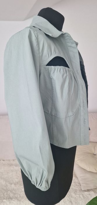 Mietowa katana "River Island ".