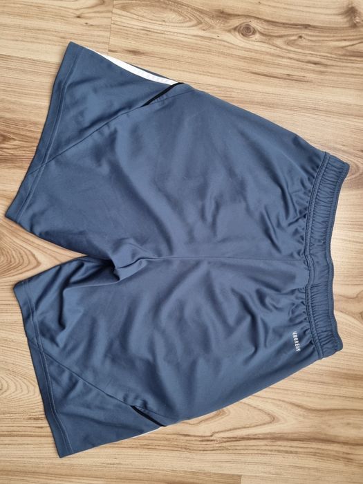 Spodenki szorty Adidas S 36