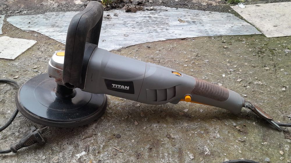 Vende se  ferramentas carpintarias