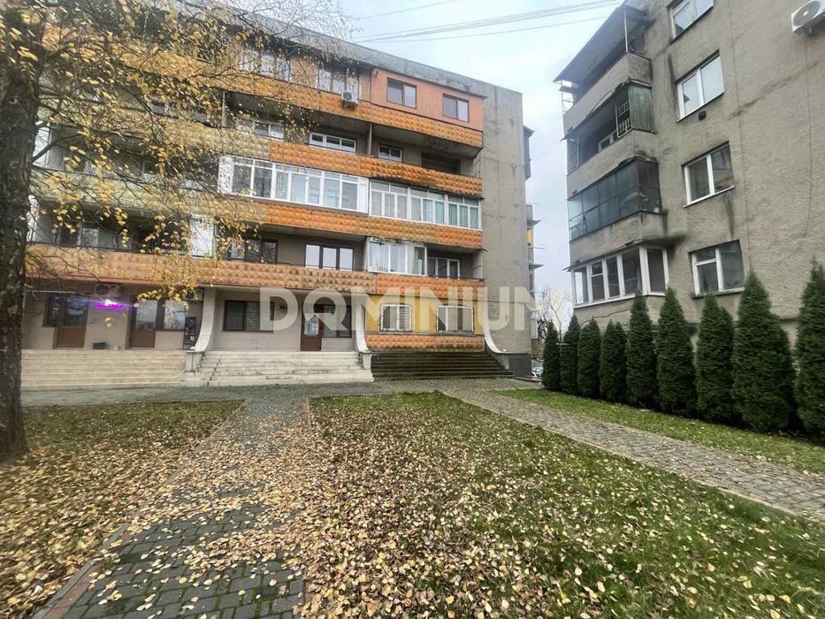 Продається квартира в м. Хуст, можливе переоформлення під комерцію