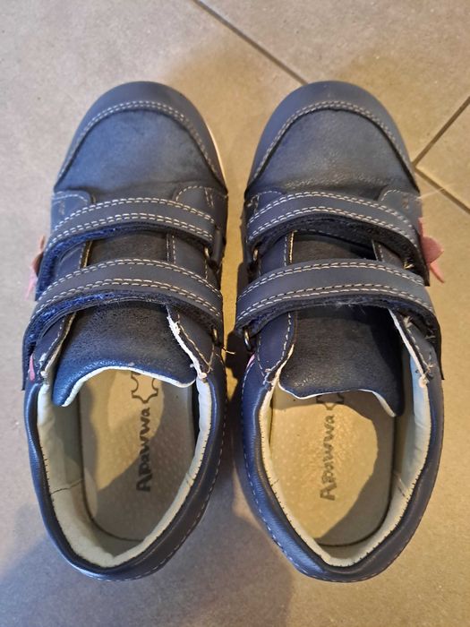 Granatowe buciki, wkładka skórzana, rozmiar 30