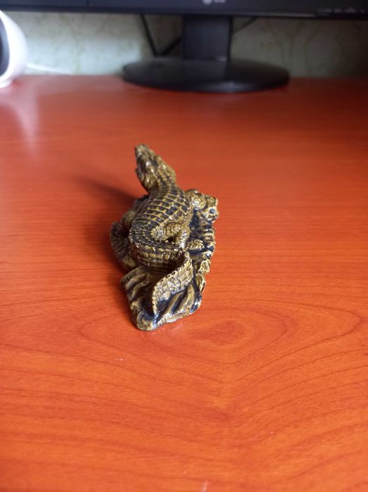 Крокодил в аквариум