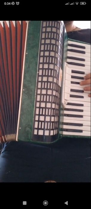 Аккордеон в відмінному стані