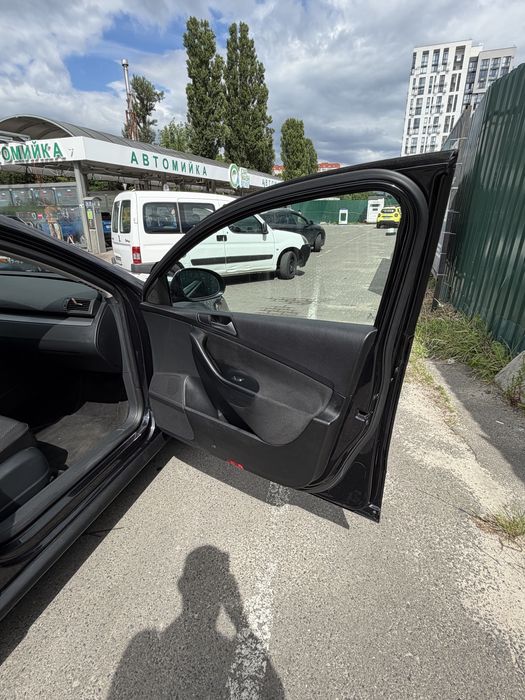 Volkswagen Passat 2009 VIN WVWZZZ3CZAE008190 фото оголошення 9 з 17