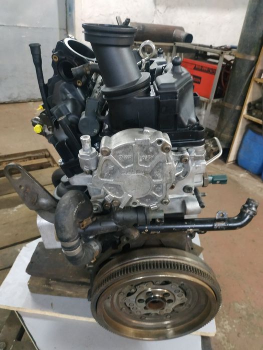 Двигун Фольксваген т5 2.0 2013.103kw 140