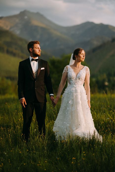 OKAZJA Zjawiskowa suknia ślubna XS/S