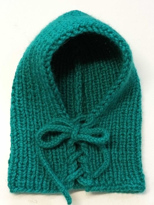 Kaptur wiązany  joella