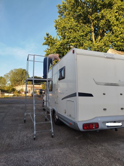Lavagem exterior de autocaravanas