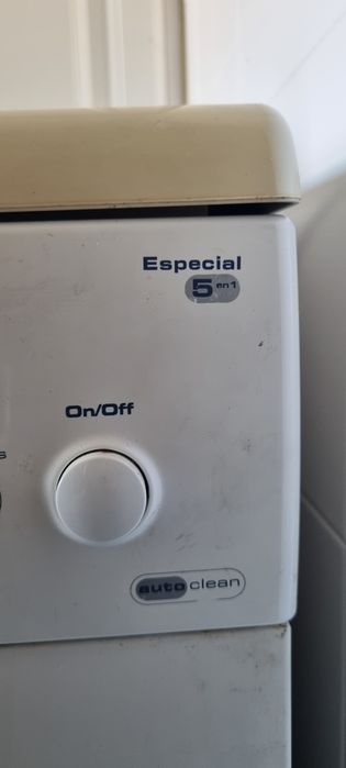 Máquina de lavar louça WHIRLPOOL
